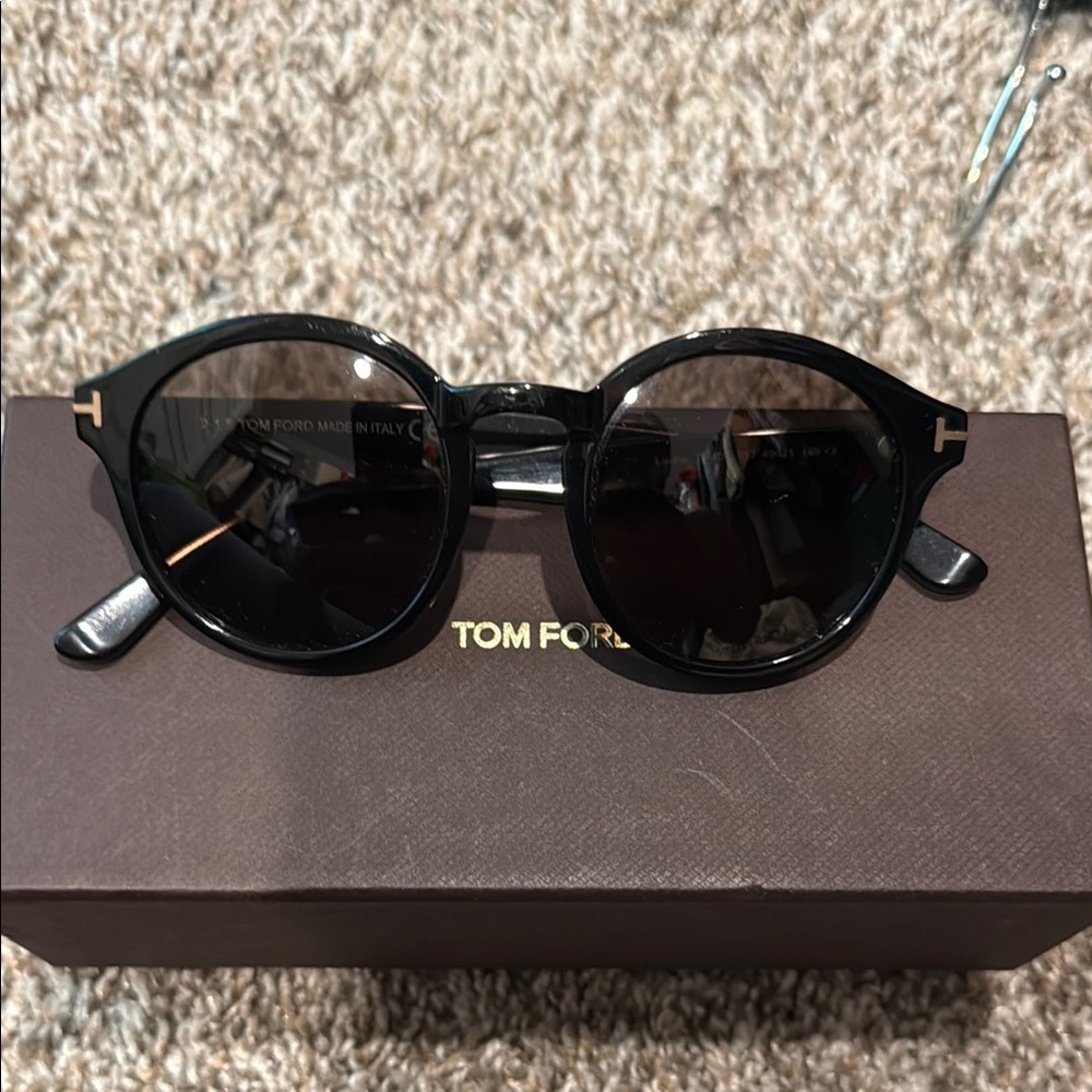 Tom Ford Black Round Sunglasses with Keyhole Bridge
